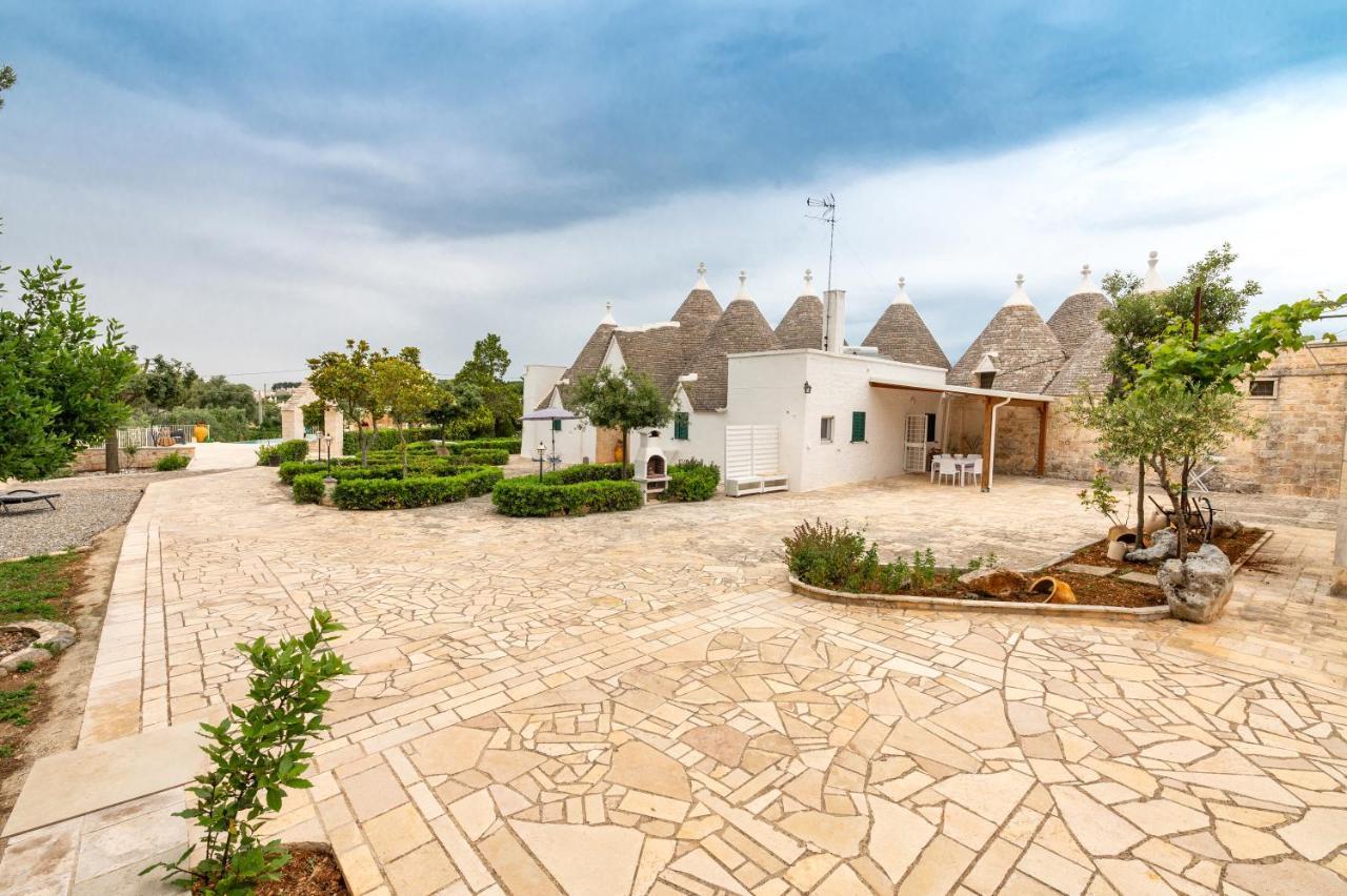 Trullo Il Focolare In Masseria Чистернино Экстерьер фото